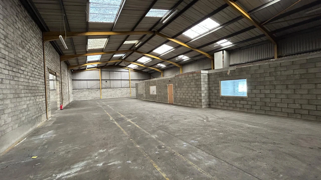 
                        img-20250718-wa0014.jpg, Newtownabbey, BT36 4FH