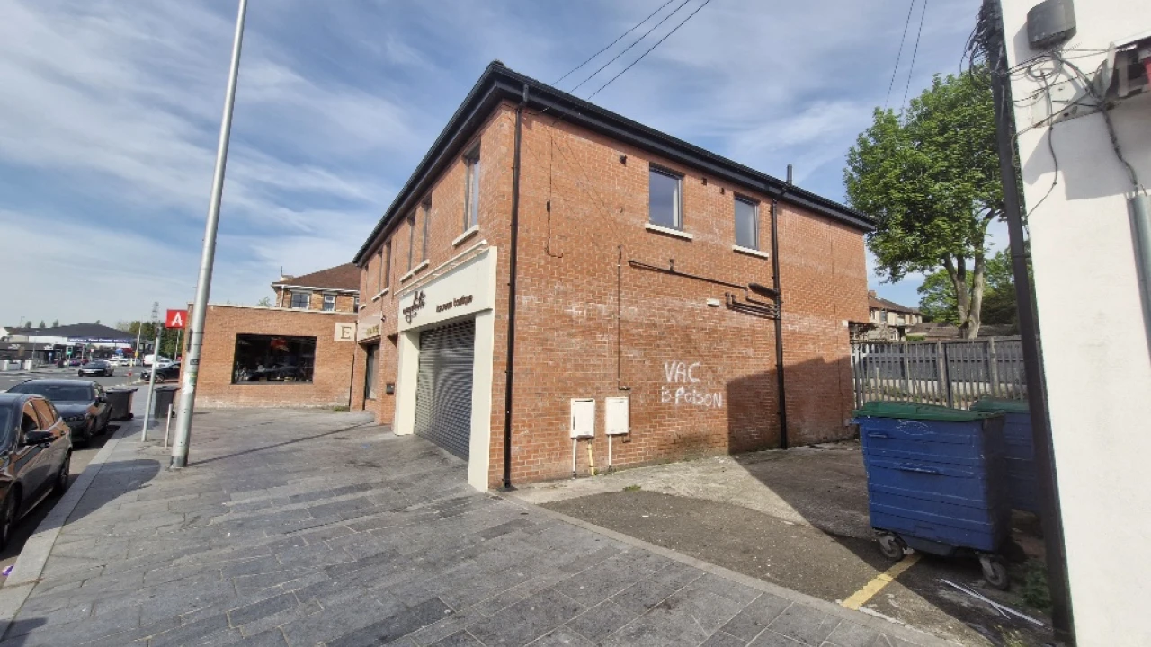 
                        20250430_100347_resized.jpg, Belfast, BT11 9BU