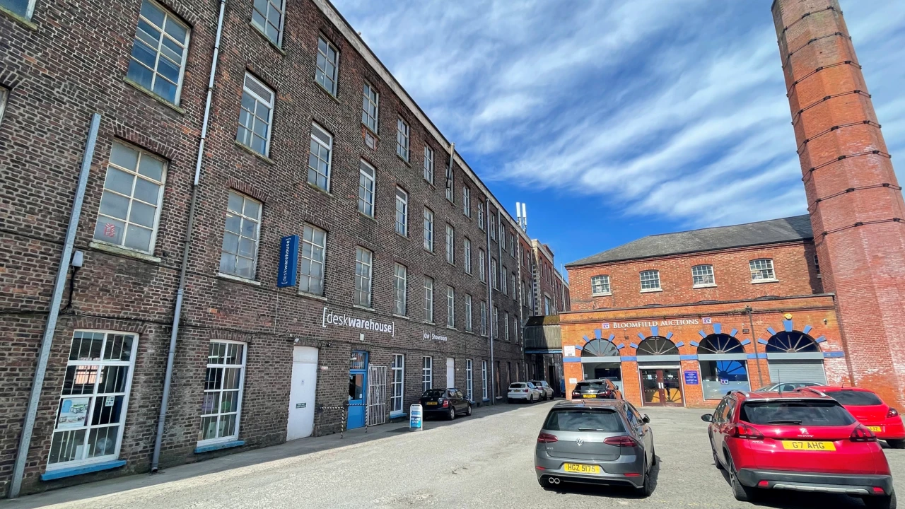 
                        capture-front.png, Belfast, BT5 5DX