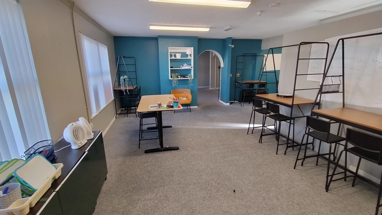 
                        1000043885.jpg, Belfast, BT9 6GD