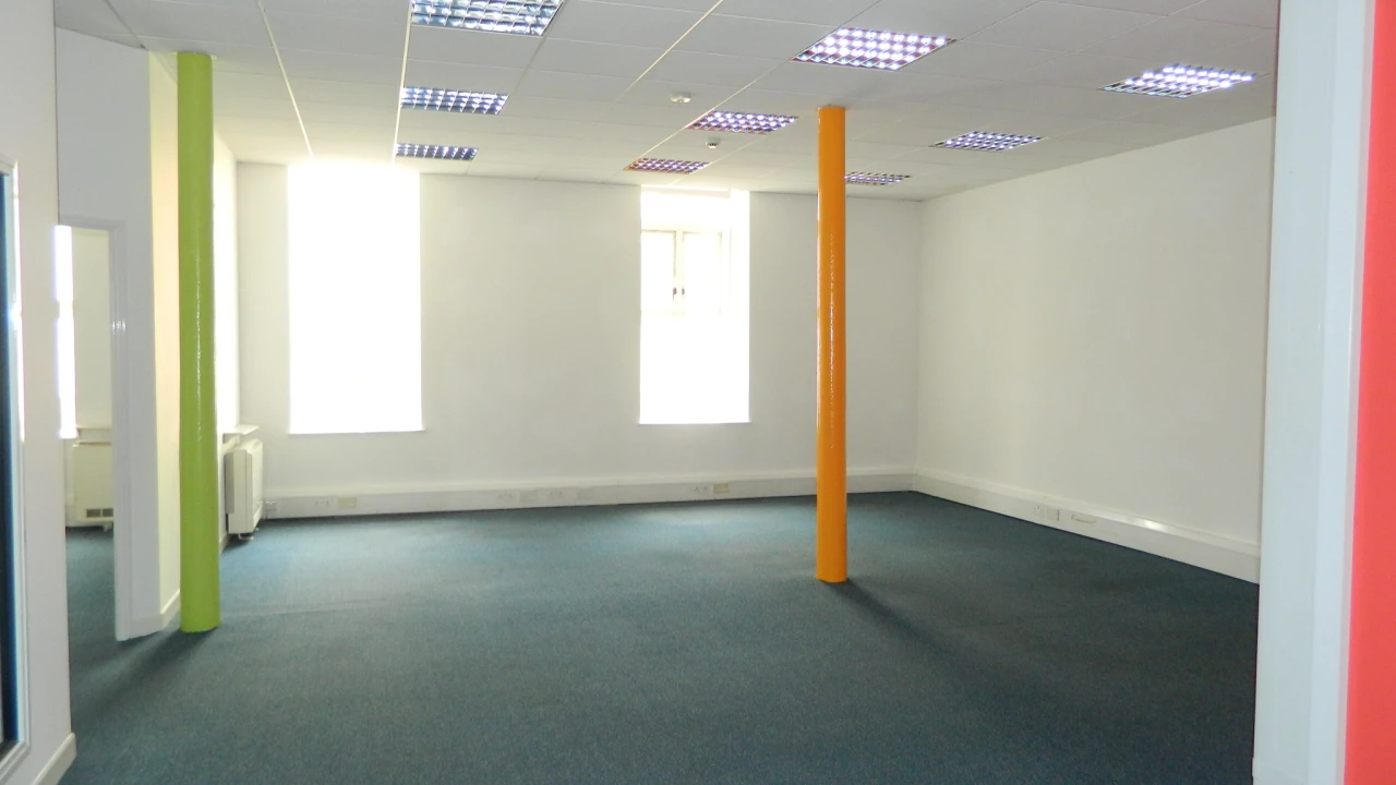 
                        group-photos-032.jpg, derry-londonderry, BT48 6BB