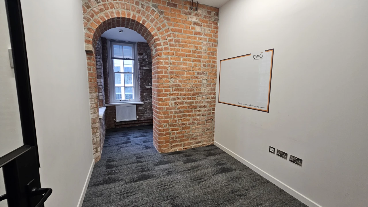 
                        20250321_152735.jpg, Derry, BT47 6FR