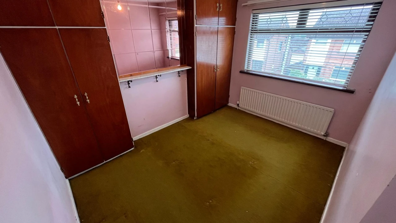 
                        img-20250512-wa0019.jpg, Belfast, BT11 8AQ