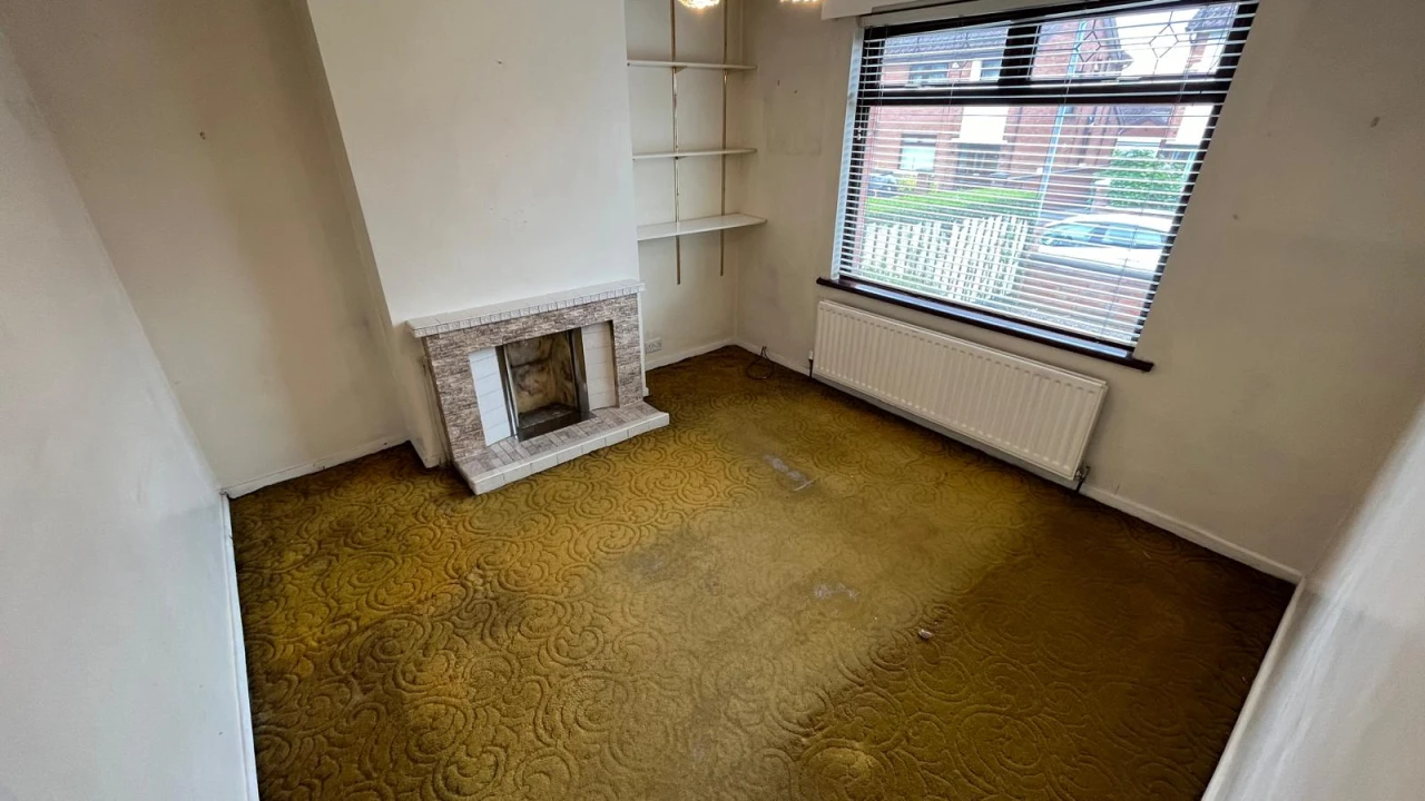 
                        img-20250512-wa0024.jpg, Belfast, BT11 8AQ