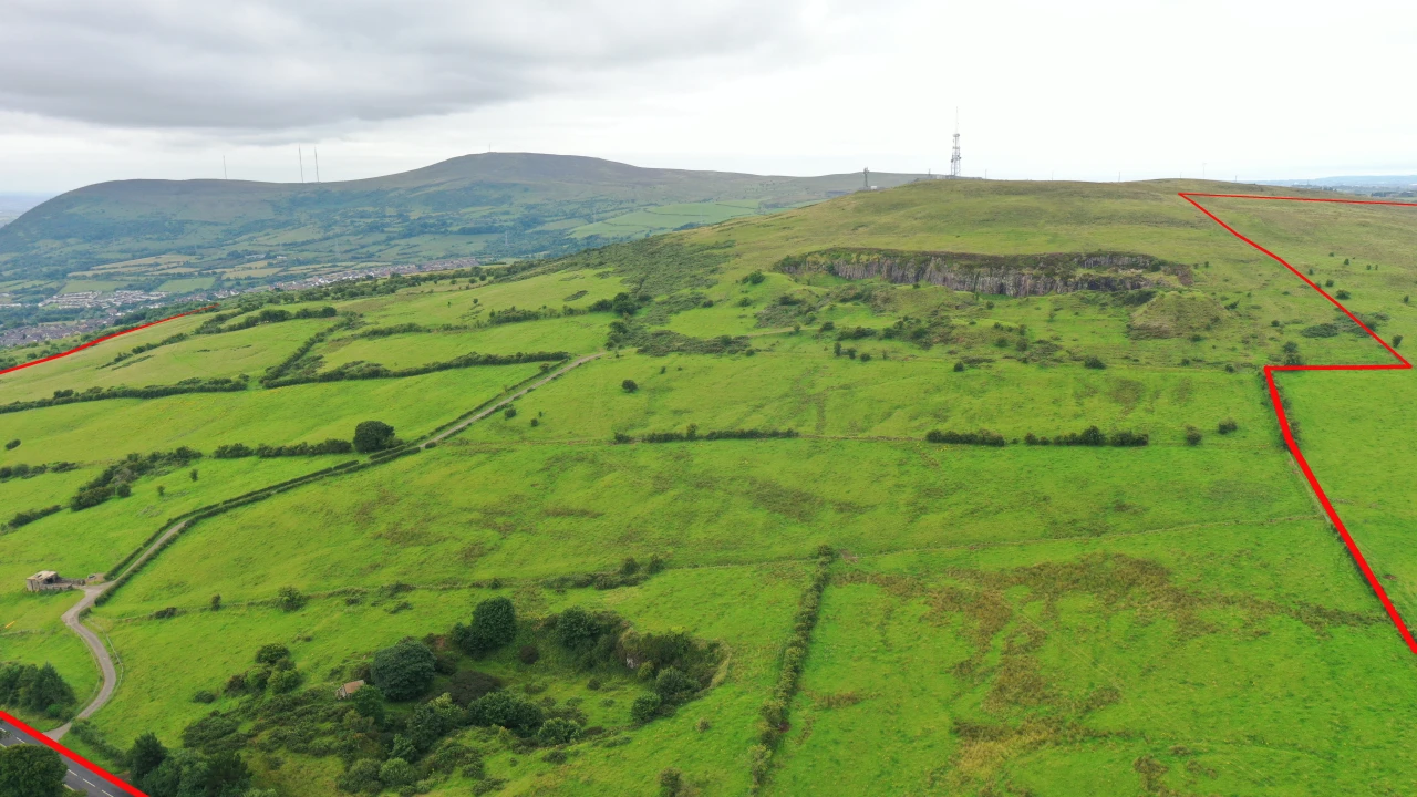 
                        dji_0470-outline.JPG, Belfast, BT14 8SA